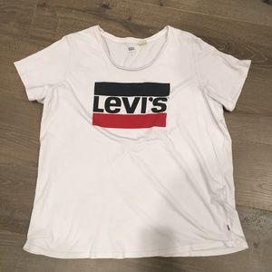 Levis tee size 2xl